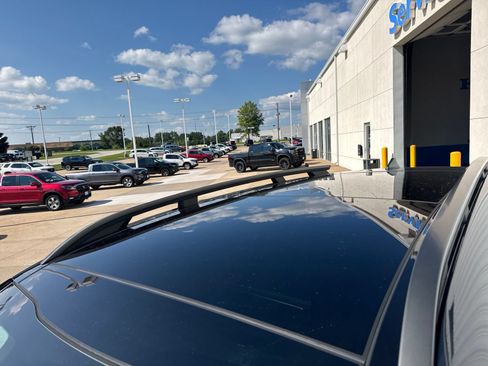 Used 2023 Kia Sorento S w/ Panoramic Sunroof Package AWD/4WD image 7
