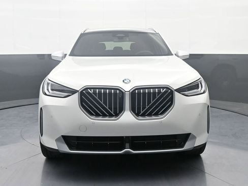 New 2026 BMW X3 xDrive30 w/ Premium Package AWD/4WD image 2