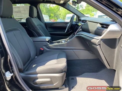 New 2026 Jeep Grand Cherokee Laredo X AWD/4WD image 6