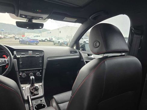 Used 2021 Volkswagen GTI SE image 14