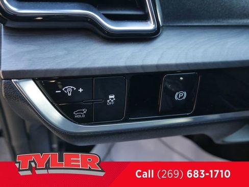 Used 2023 Kia Sportage X-Line w/ X-Line Premium Package image 25