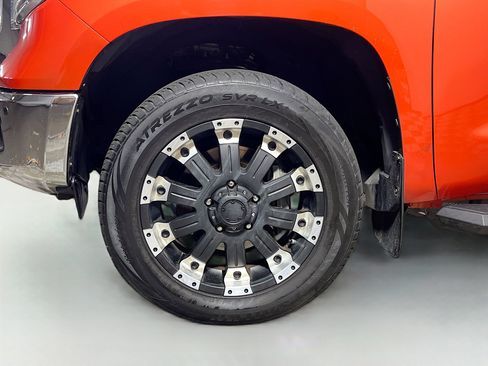 Used 2018 Toyota Tundra Limited w/ Limited Premium Package image 14