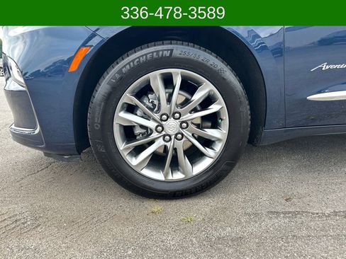 Used 2022 Buick Enclave Avenir w/ Avenir Technology Package AWD/4WD image 27