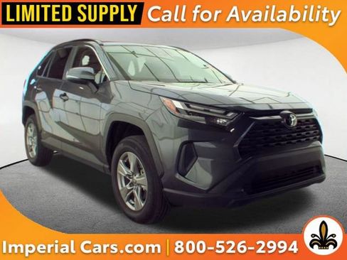 Used 2025 Toyota RAV4 XLE AWD/4WD image 1