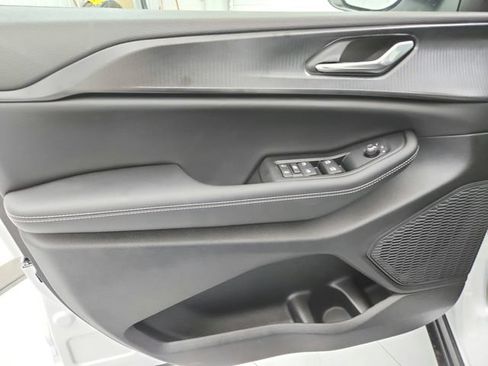 New 2026 Jeep Grand Cherokee Laredo X RWD image 39