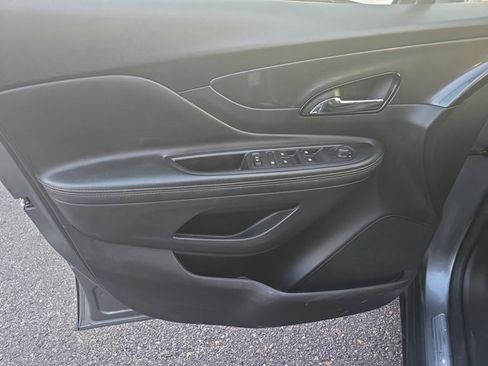 Used 2019 Buick Encore Preferred image 21