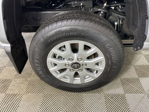 Used 2025 Toyota Tacoma SR5 image 9