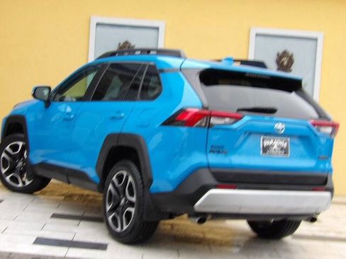 Used 2019 Toyota RAV4 Adventure image 6