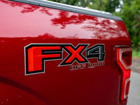 Used 2018 Ford F150 XLT w/ Equipment Group 302A Luxury AWD/4WD image 34