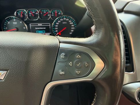 Used 2016 Chevrolet Suburban LTZ image 21
