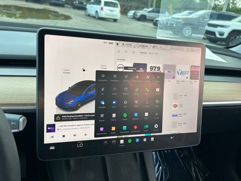 Used 2023 Tesla Model 3 Standard Range image 22