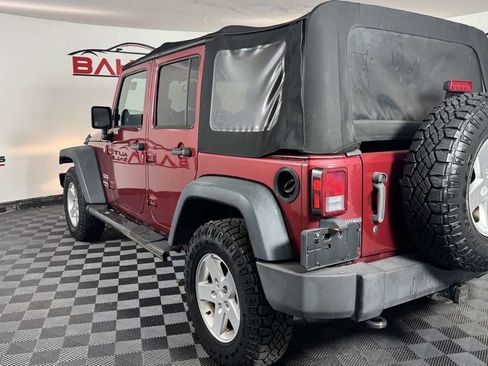 Used 2012 Jeep Wrangler Unlimited Sport AWD/4WD image 4