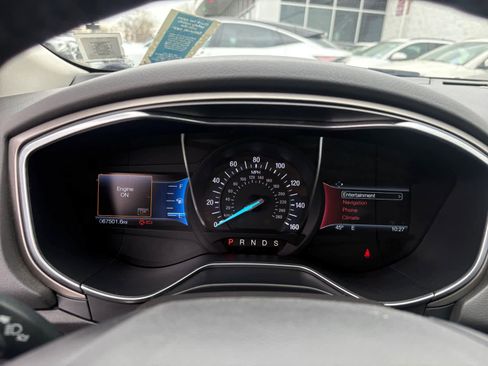 Used 2015 Ford Fusion SE w/ Equipment Group 202A FWD image 14