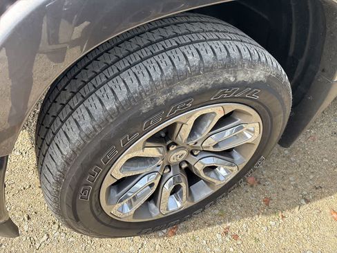 Used 2020 RAM 1500 Laramie image 2