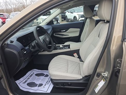 New 2026 Nissan Sentra SL image 9