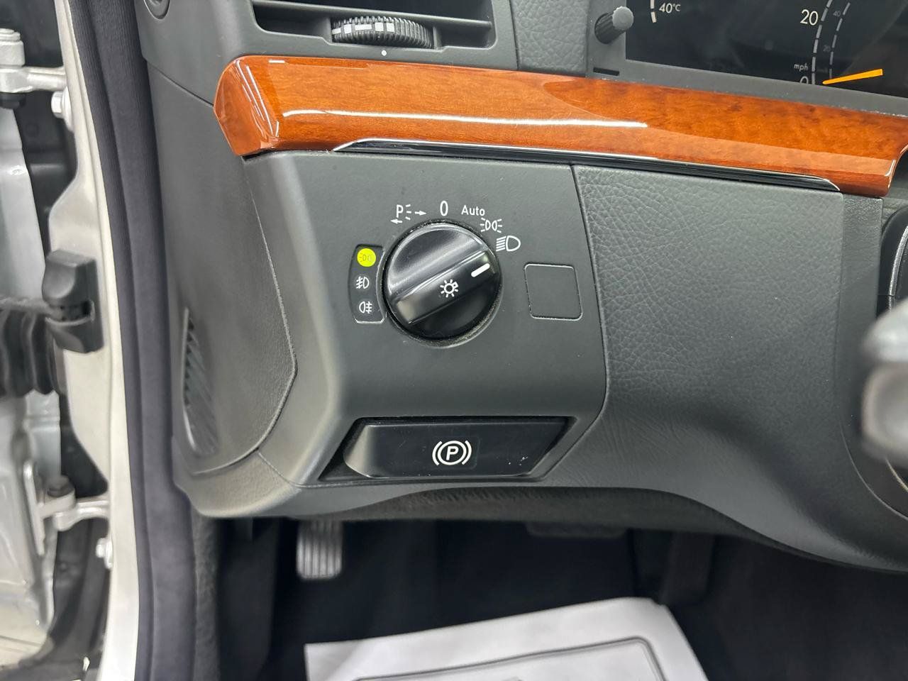 Used 2004 Mercedes-Benz S 430 image 32
