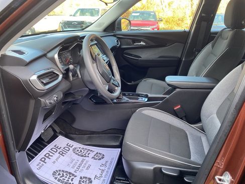 Used 2021 Chevrolet TrailBlazer LS image 20