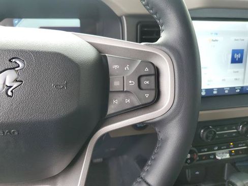 Used 2024 Ford Bronco Wildtrak AWD/4WD image 41