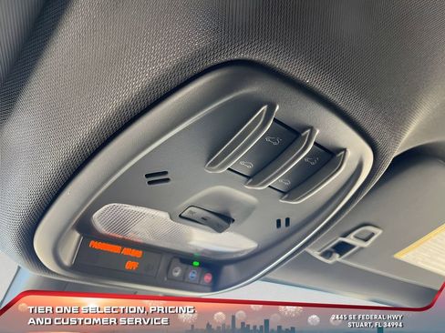 New 2025 Buick Envision Sport Touring image 32