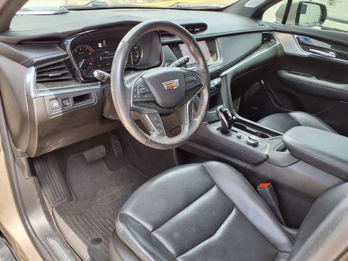 Used 2023 Cadillac XT5 Premium Luxury FWD image 12