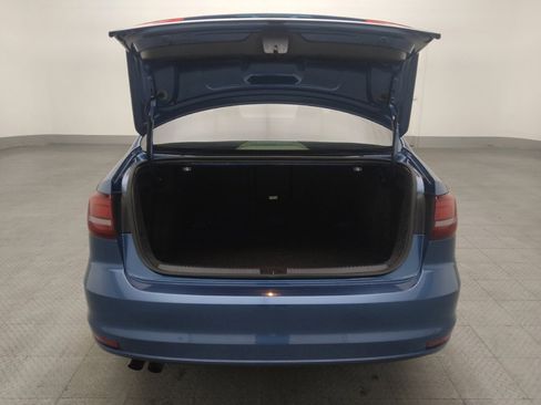 Used 2018 Volkswagen Jetta SE image 29