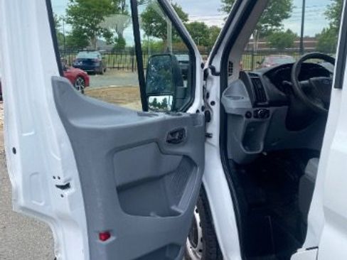 Used 2017 Ford Transit 350 XL RWD image 16