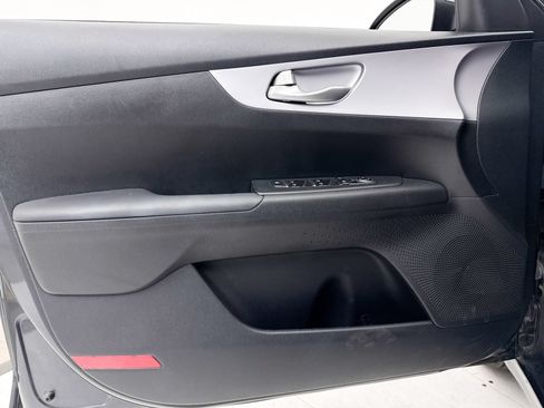 Certified 2024 Kia Forte LXS w/ LXS Technology Package FWD image 26