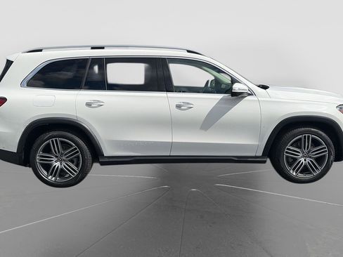 Used 2024 Mercedes-Benz GLS 450 4MATIC image 7