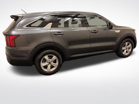 Used 2022 Kia Sorento LX FWD image 1
