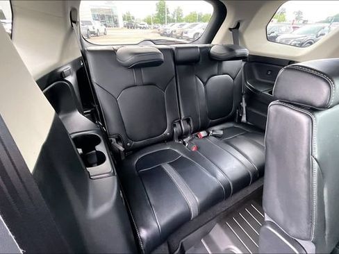 Used 2025 Honda Pilot EX-L image 31