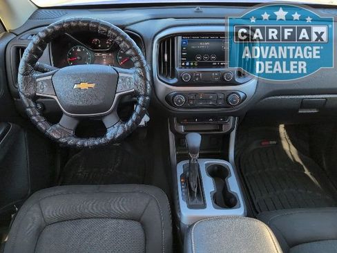 Used 2022 Chevrolet Colorado LT w/ LT Convenience Package image 5
