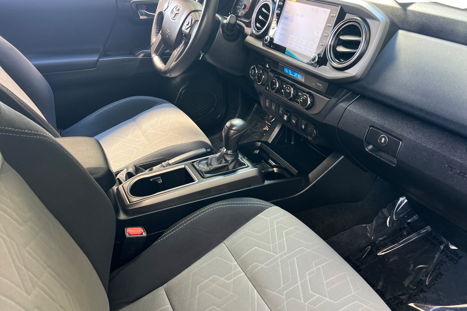 Certified 2022 Toyota Tacoma TRD Off-Road w/ Technology Package AWD/4WD image 15