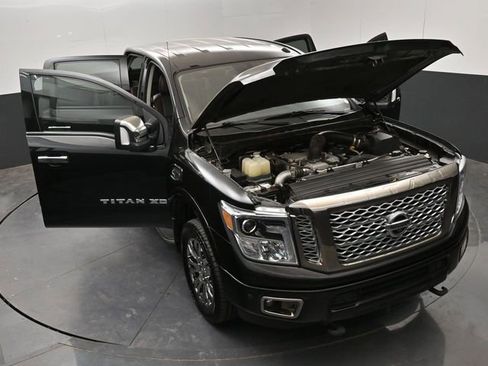 Used 2017 Nissan Titan Platinum Reserve AWD/4WD image 25