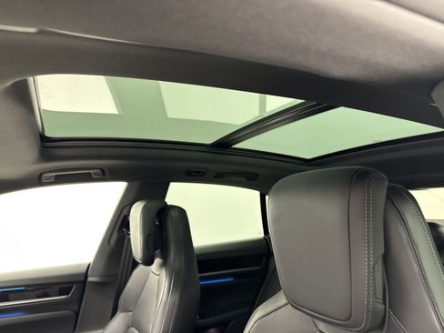 Used 2025 Porsche Macan Electric image 14