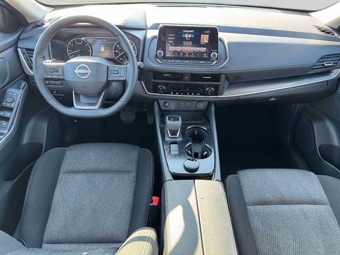 Certified 2025 Nissan Rogue SV AWD/4WD image 13