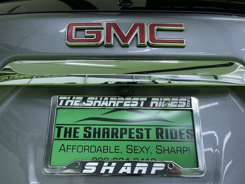 Used 2021 GMC Terrain SLE image 12