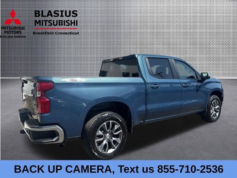 Used 2024 Chevrolet Silverado 1500 LT AWD/4WD image 9