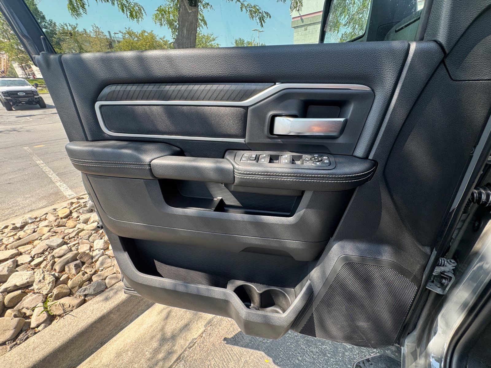 New 2026 RAM 2500 Big Horn AWD/4WD image 16