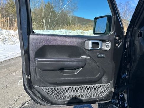 Used 2021 Jeep Wrangler Unlimited Sport image 10