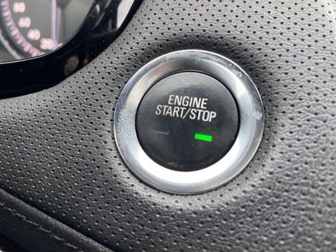 Used 2021 Cadillac XT5 Premium Luxury image 26