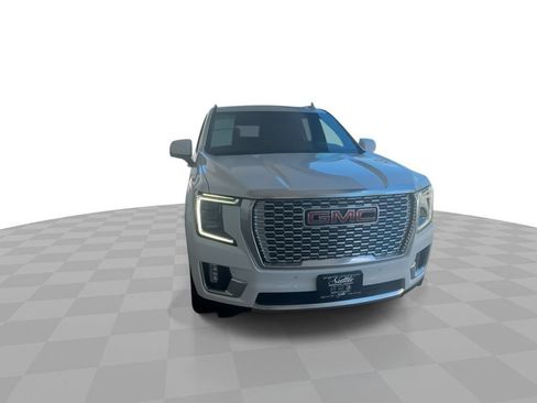 Certified 2023 GMC Yukon Denali AWD/4WD image 3
