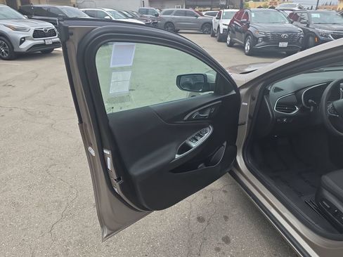 Used 2023 Chevrolet Malibu LT FWD image 10