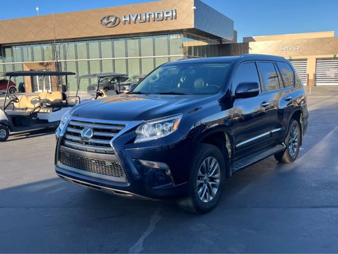 Used 2017 Lexus GX 460 Luxury image 2