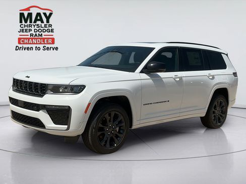 New 2026 Jeep Grand Cherokee L Limited AWD/4WD image 3