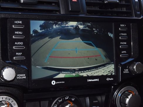 Used 2020 Toyota 4Runner Venture image 28