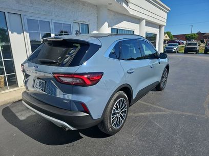 Used 2025 Ford Escape SE
