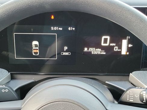 Certified 2025 Nissan Kicks SV image 7