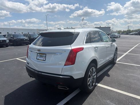 Used 2017 Cadillac XT5 Premium Luxury w/ LPO, Wheel Lock Package AWD/4WD image 4