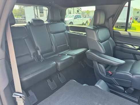 Used 2025 Ford Expedition Platinum w/ Stealth Performance Package AWD/4WD image 26