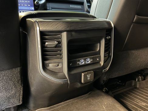 Used 2024 RAM 2500 Laramie w/ Night Edition image 41